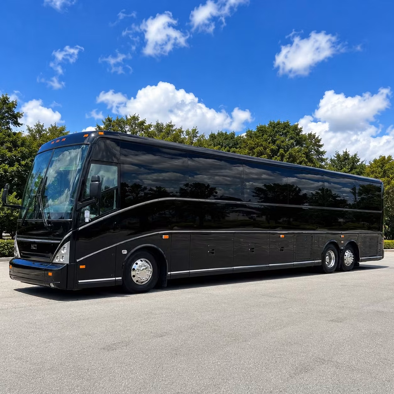 airport shuttle bus rentals to and from t f green in warwick