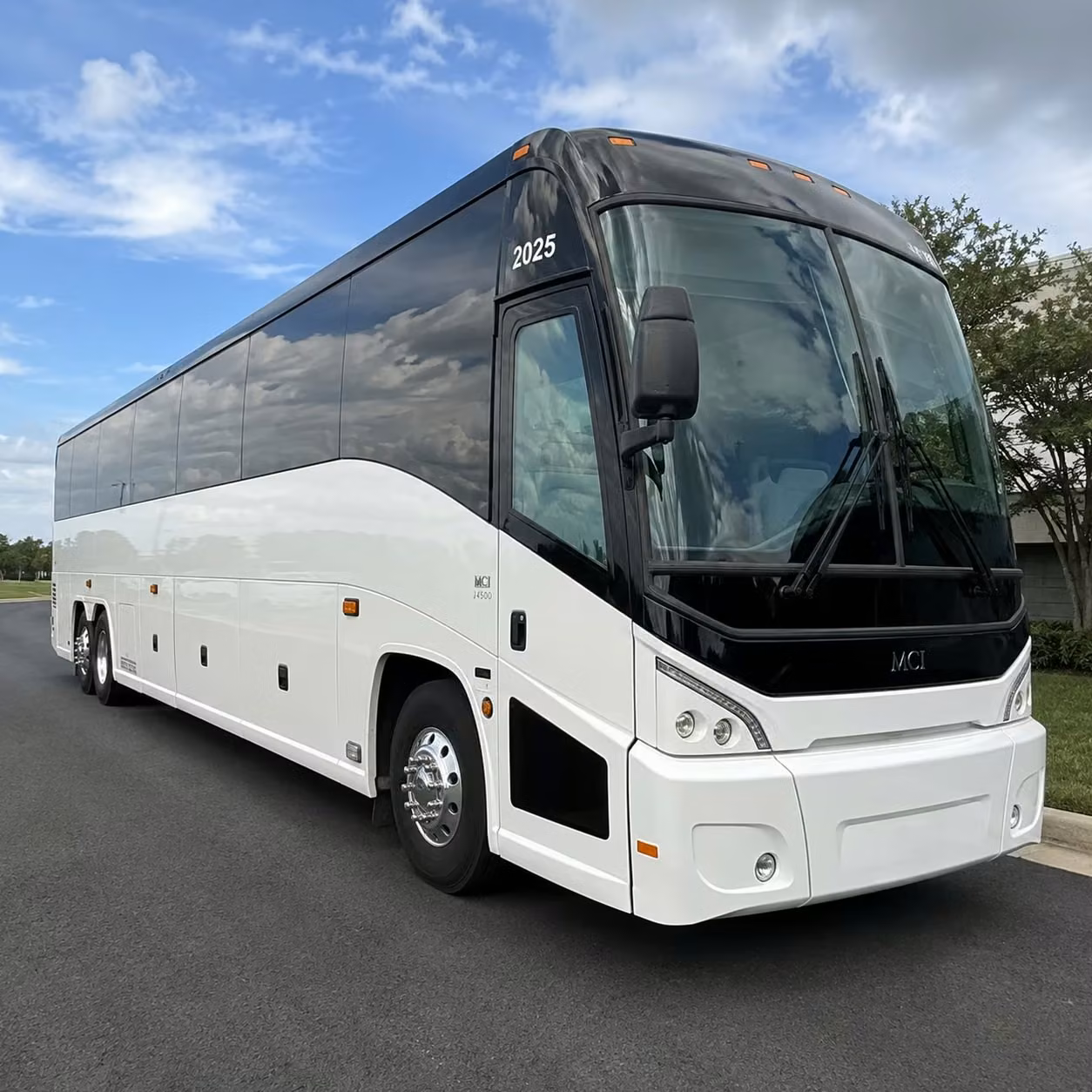 corporate event bus rentals for warwick conferences and business functions