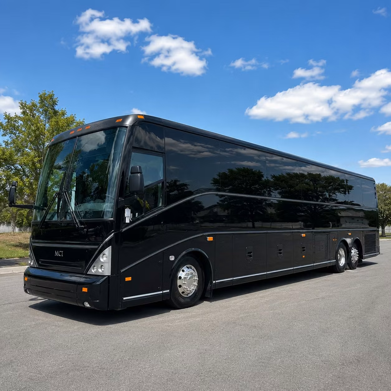 cross state lines easily with long distance field trip charter buses from warwick
