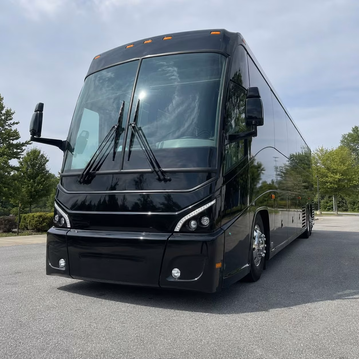 long distance bus trips from warwick to new york city boston and beyond